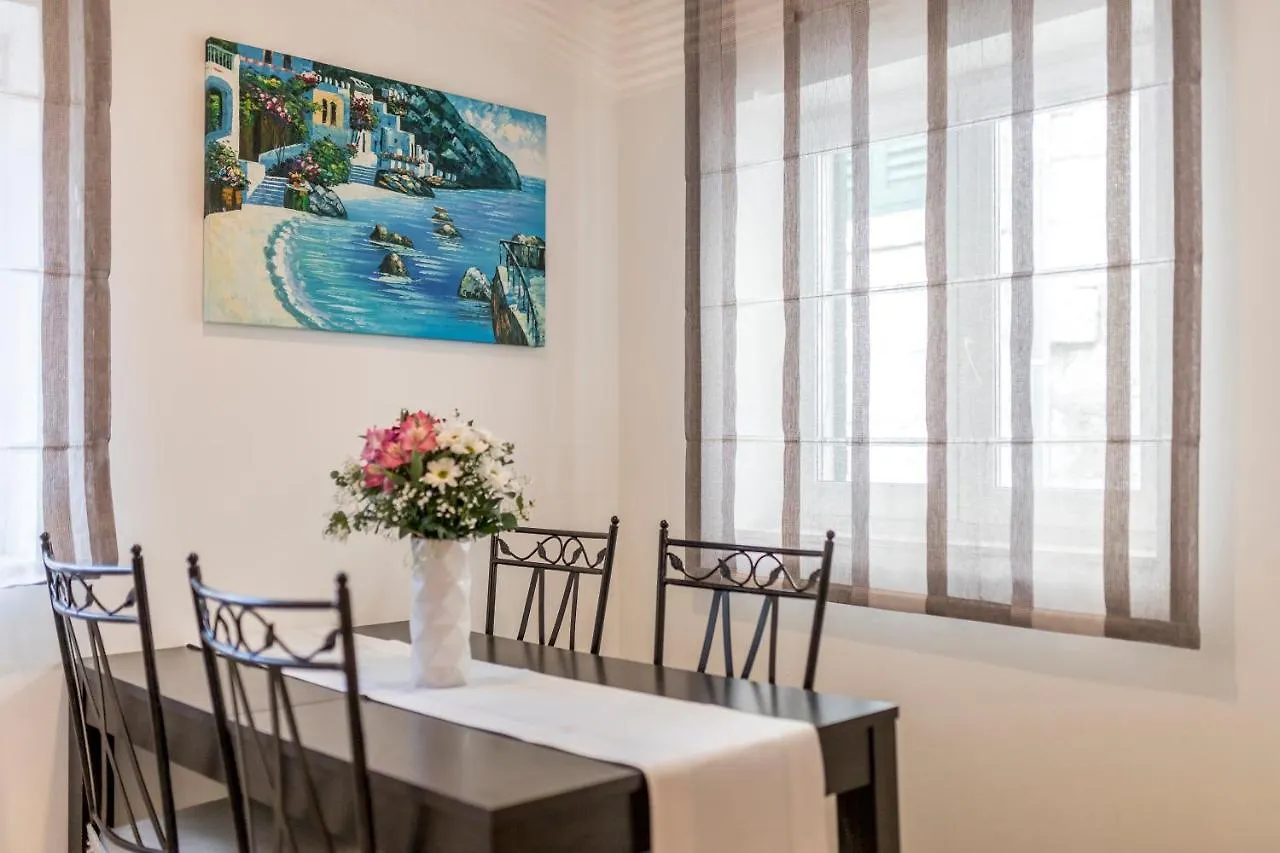 Varos Apartment Split